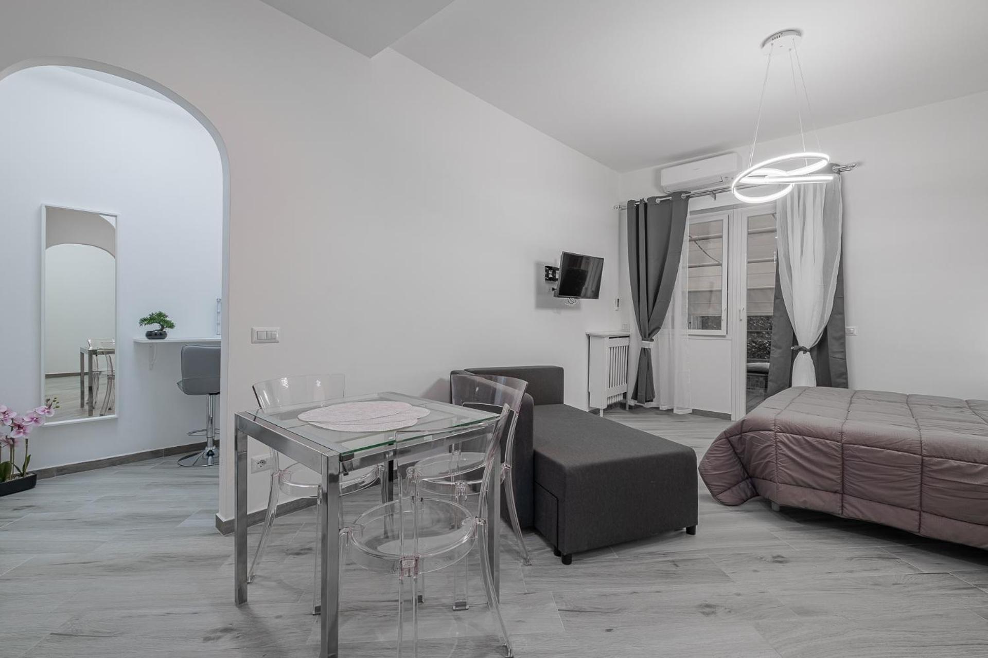 Carlo's House With Private Terrace Rome